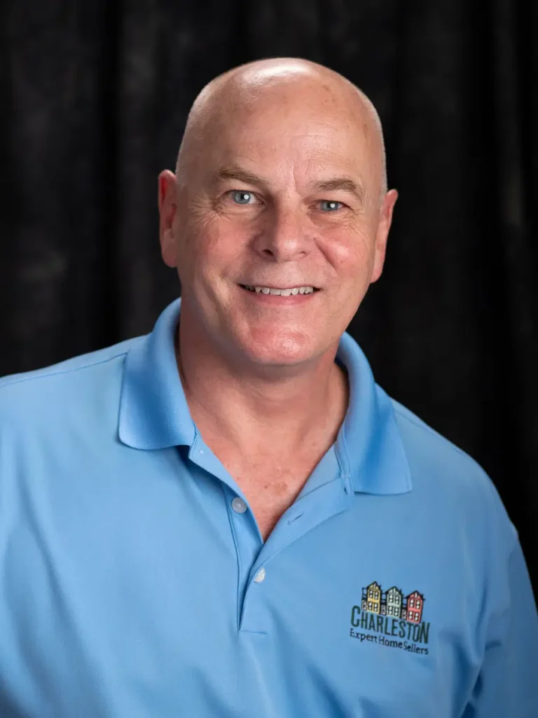 Professional headshot of Joel Cardwell, a Charleston-based real estate broker and expert in home selling.